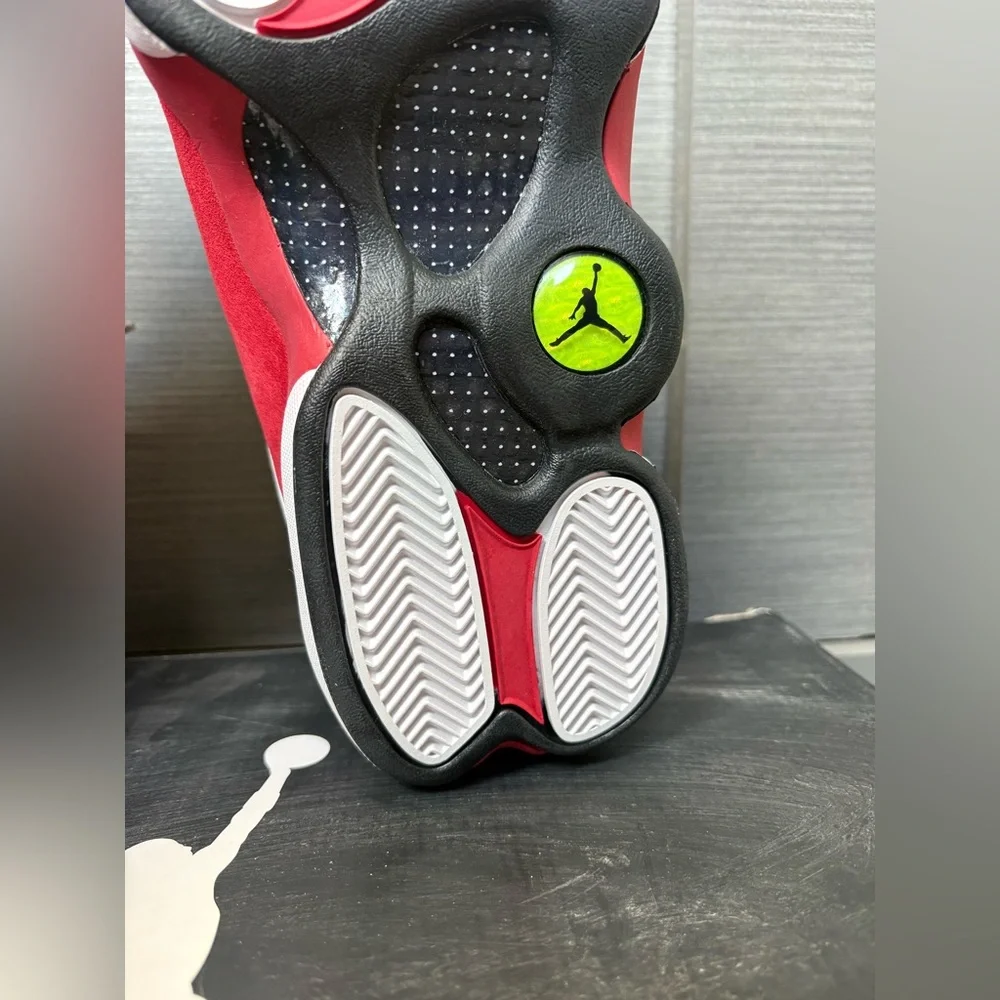 NIB AIR JORDAN 13 RETRO